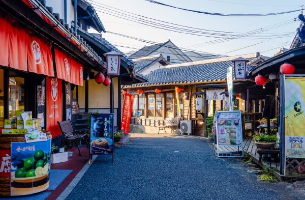 湯の坪街道